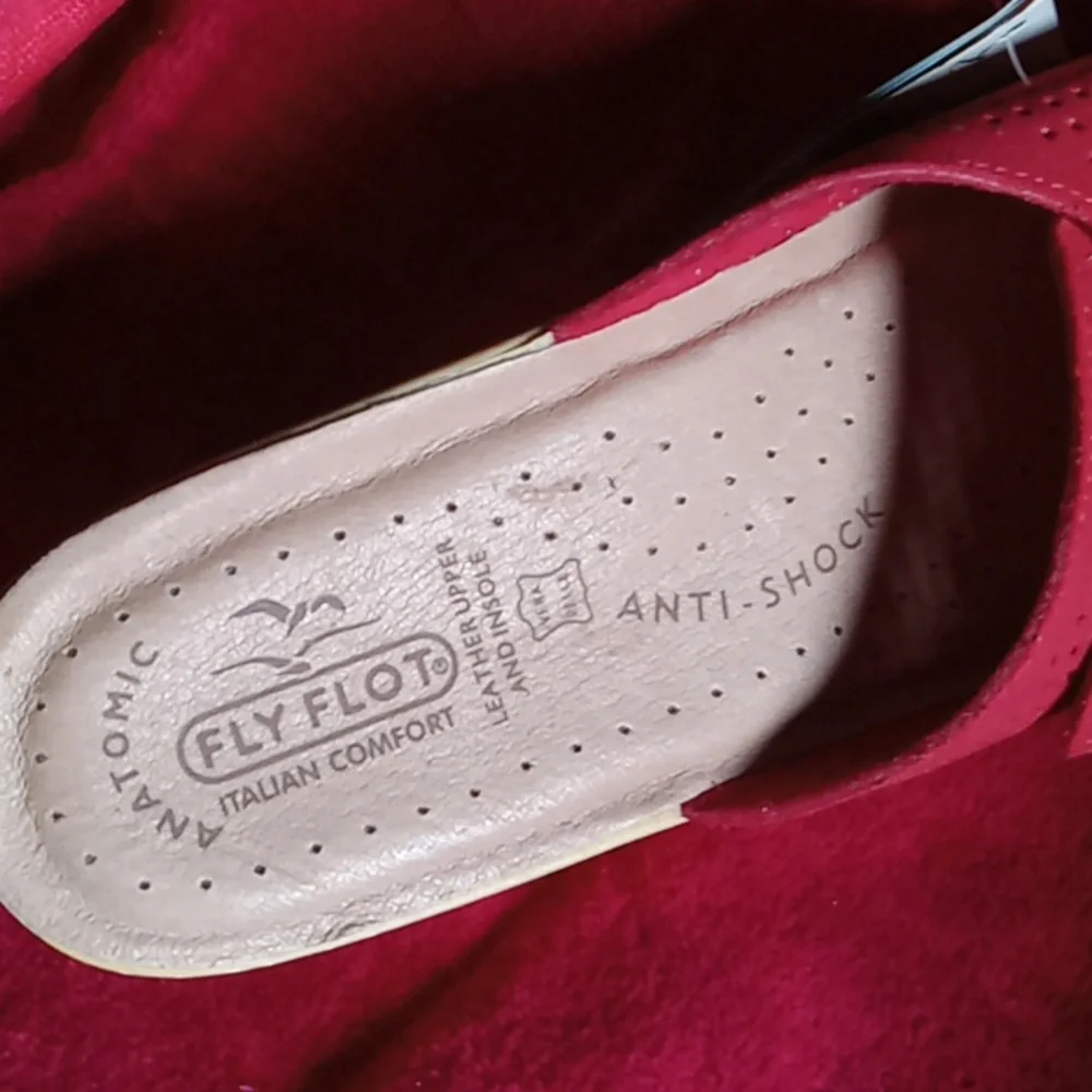 Red Suede sandlals - Picture 4 of 6